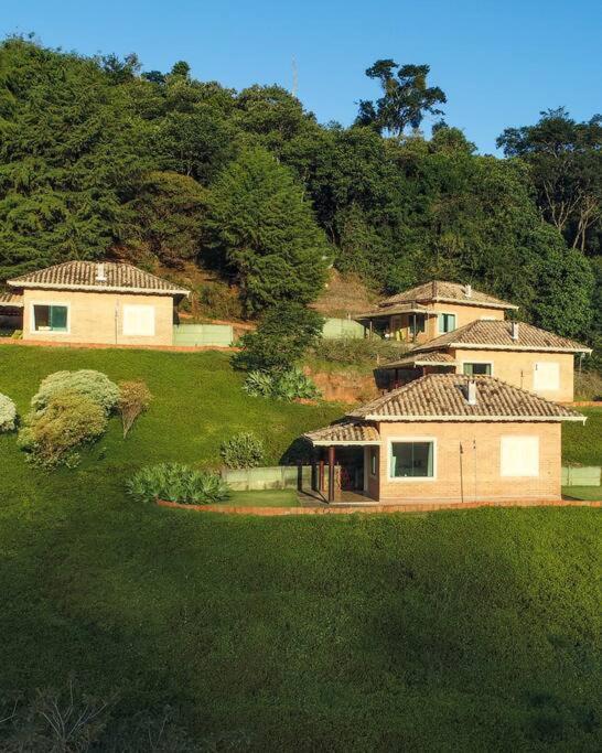 Recanto Dos Beija Flores, Chale Lantana C Monte Alegre do Sul Eksteriør bilde