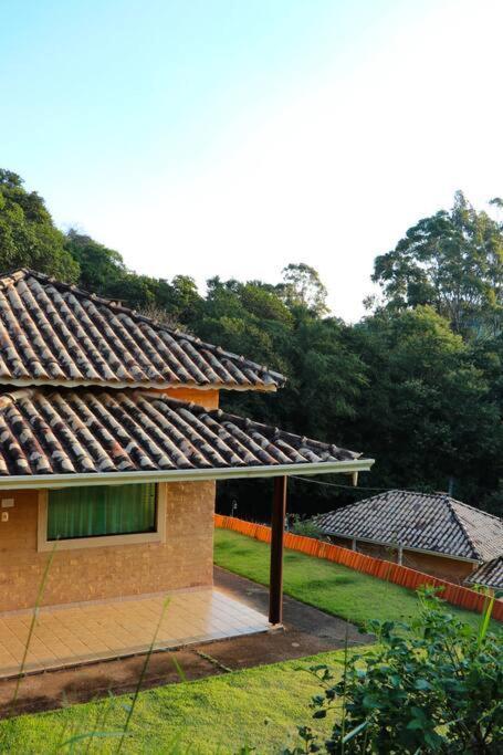 Recanto Dos Beija Flores, Chale Lantana C Monte Alegre do Sul Eksteriør bilde